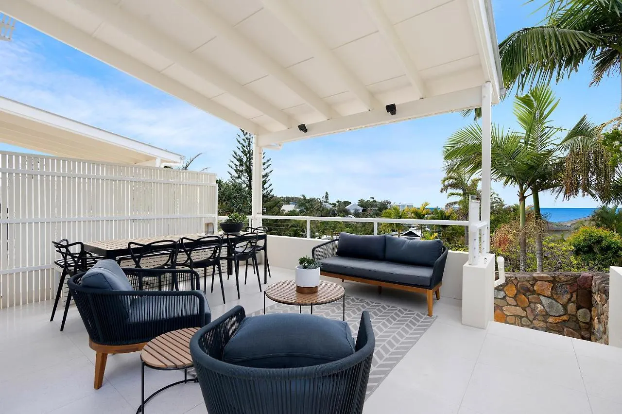 Chic Beachside Abode, Sunrise Beach Avustralya